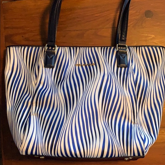 Vera Bradley Handbags - New Vera Bradley blue/black tote bag